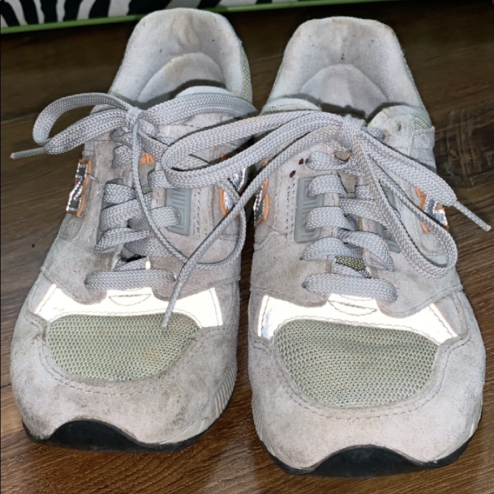 New Balance Tennis Shoes
